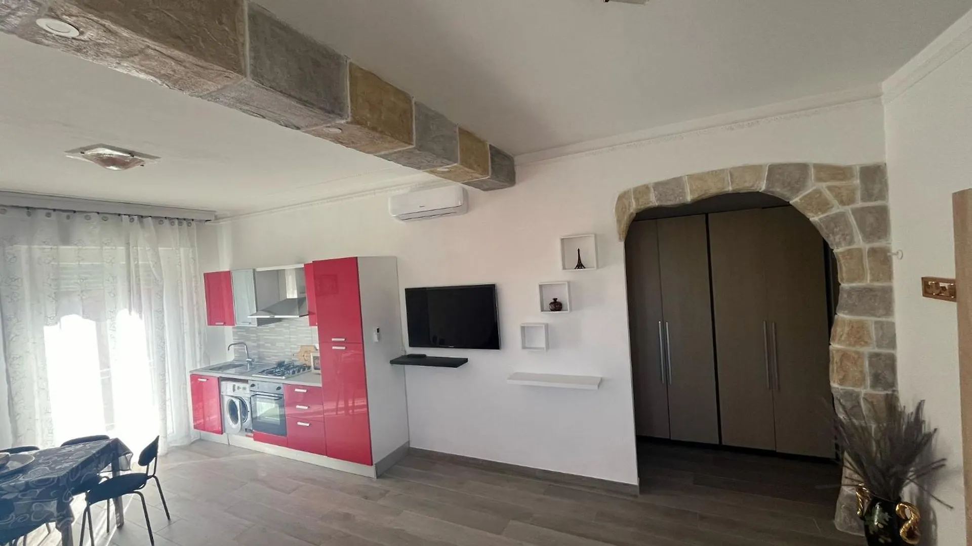 Relax1 Apartment Romito Magra Italy